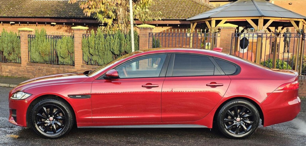JAGUAR XF