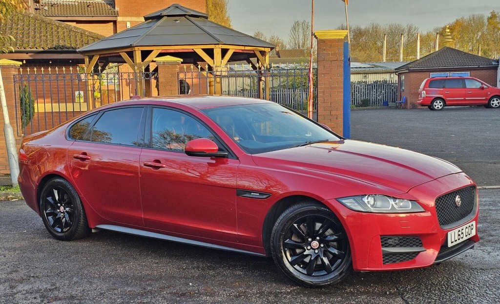 JAGUAR XF