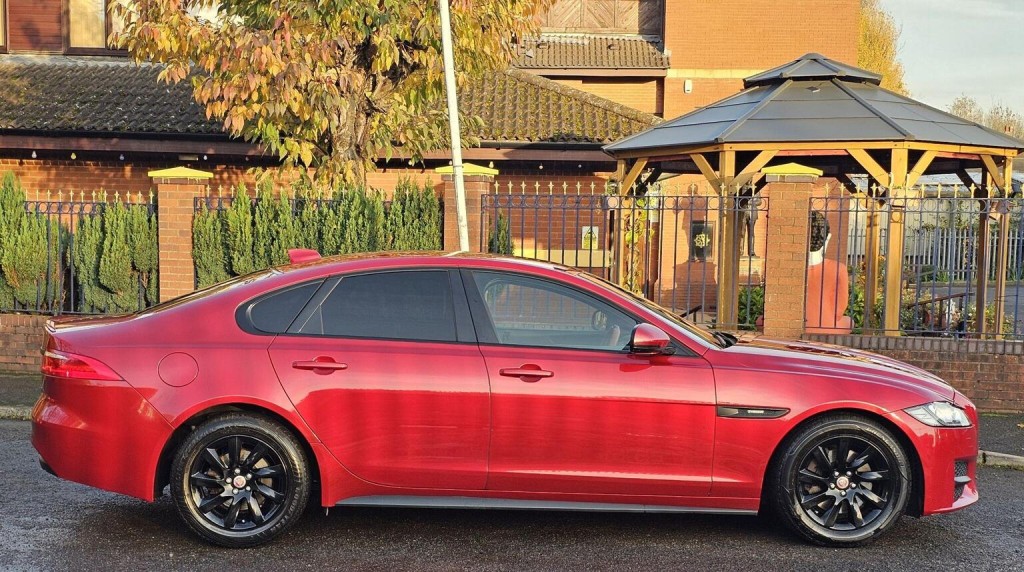 JAGUAR XF