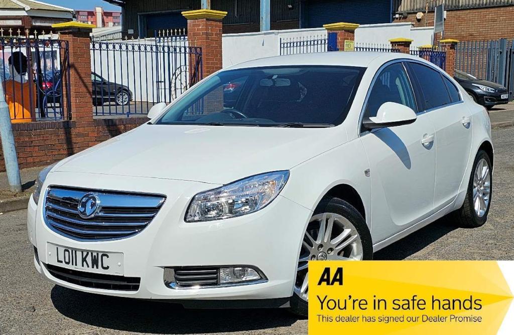 VAUXHALL INSIGNIA
