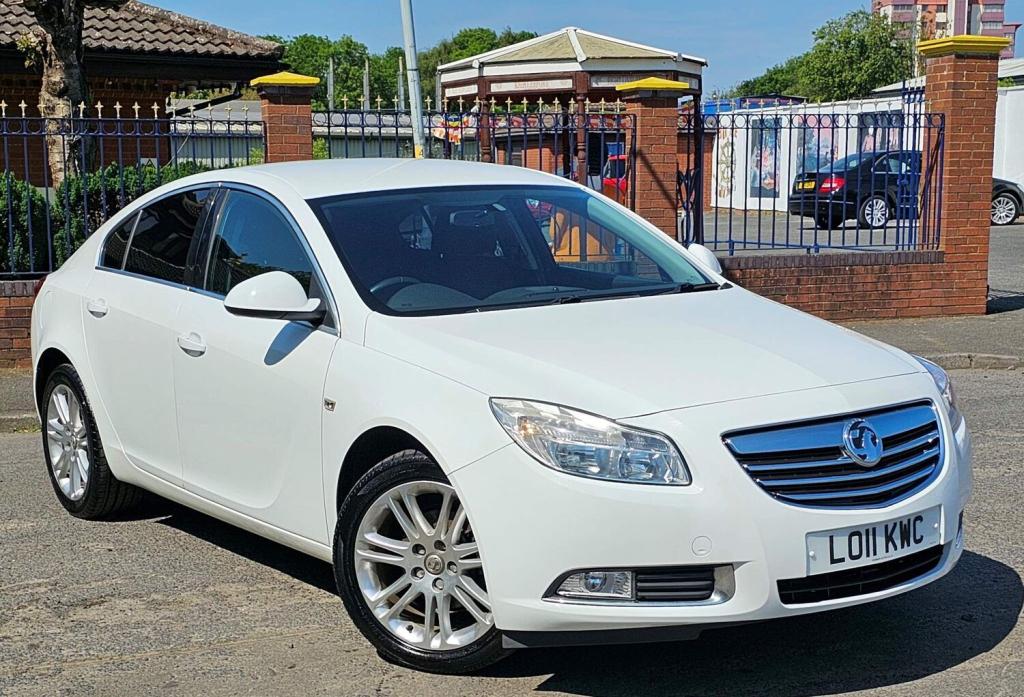 VAUXHALL INSIGNIA