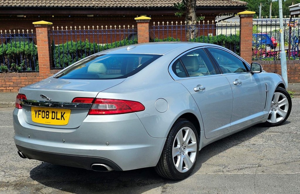 JAGUAR XF