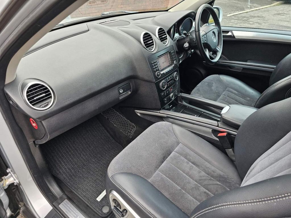 MERCEDES-BENZ M CLASS