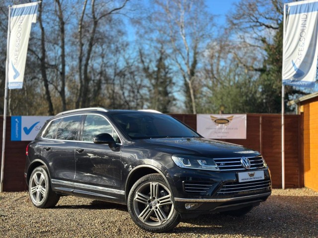 VOLKSWAGEN TOUAREG 3.0 TDI V6 BlueMotion Tech R-Line Tiptronic 4WD Euro 6 (s/s) 5dr