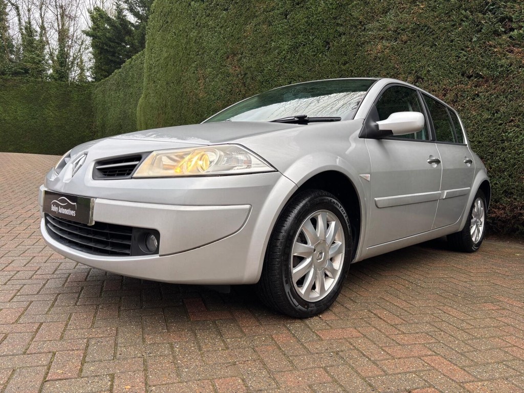 RENAULT MEGANE