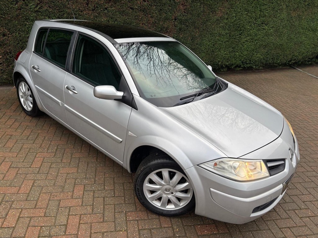 View RENAULT MEGANE 1.6 VVT Dynamique