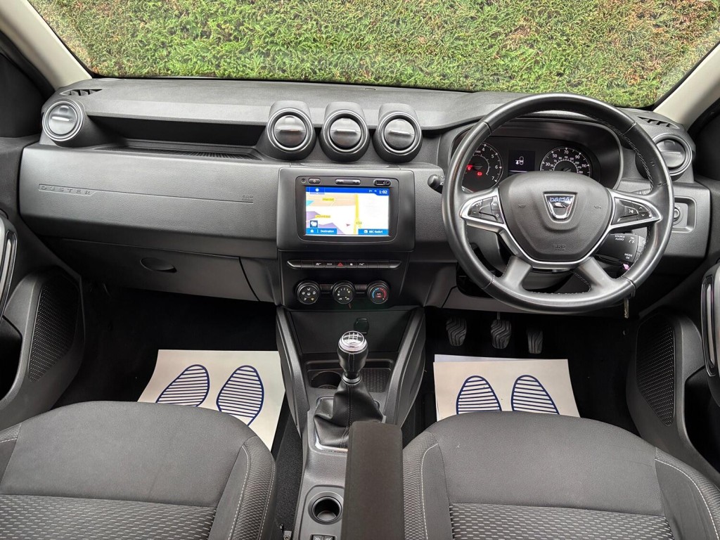 View DACIA DUSTER 1.0 Comfort TCe 100 4x2 RE