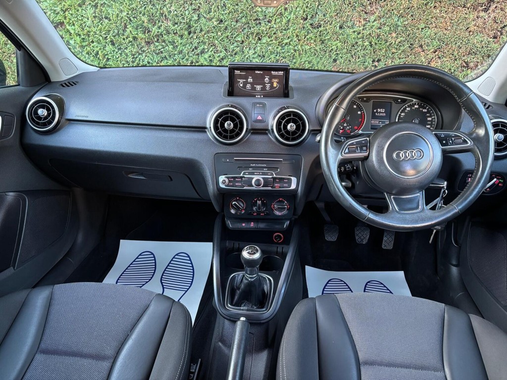 View AUDI A1 1.0 TFSI Sport