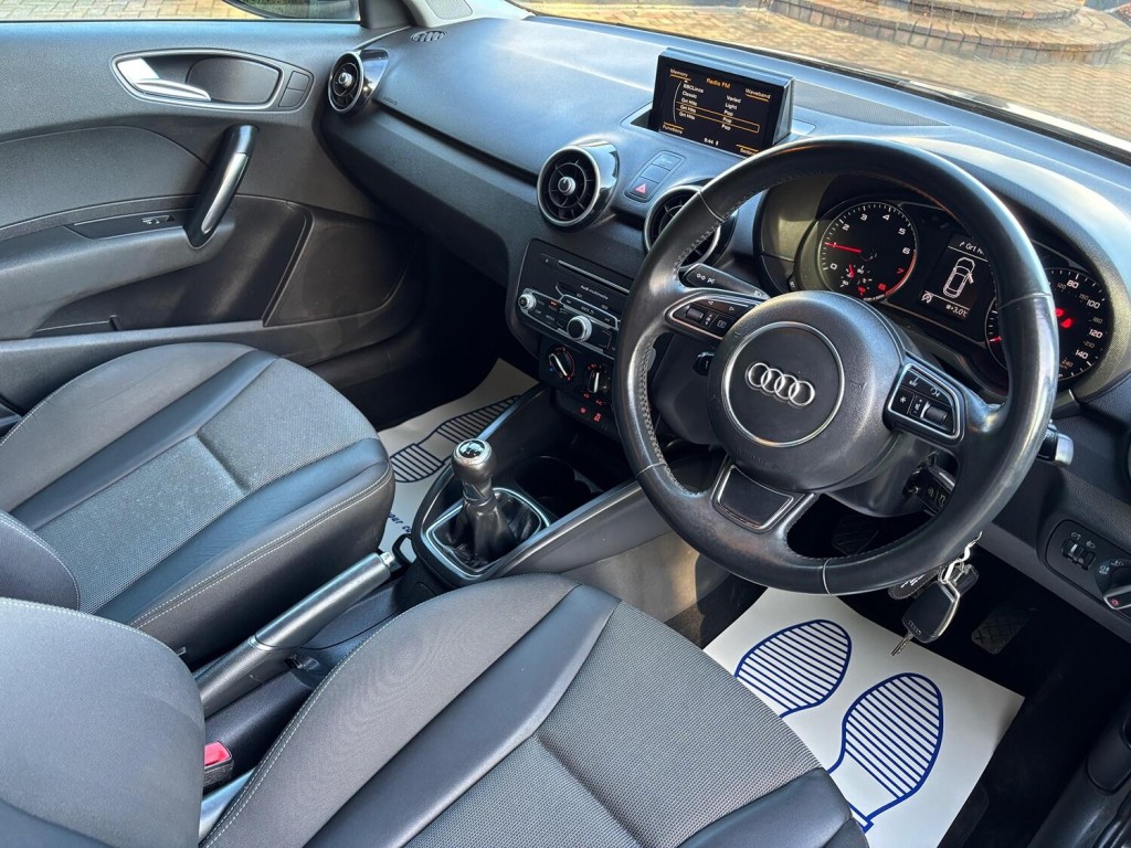 AUDI A1