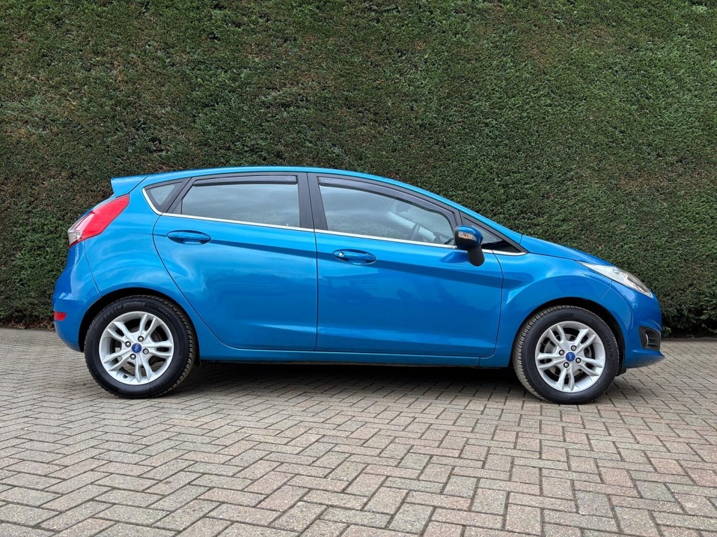 FORD FIESTA