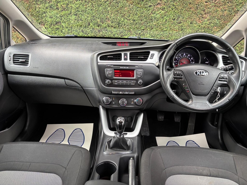 View KIA CEED 1.6 GDi EcoDynamics 2