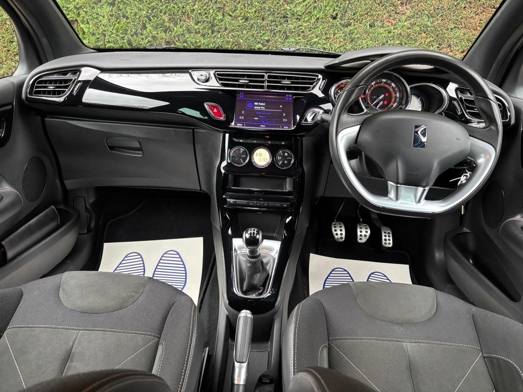 View DS AUTOMOBILES DS 3 1.6 BlueHDi Elegance