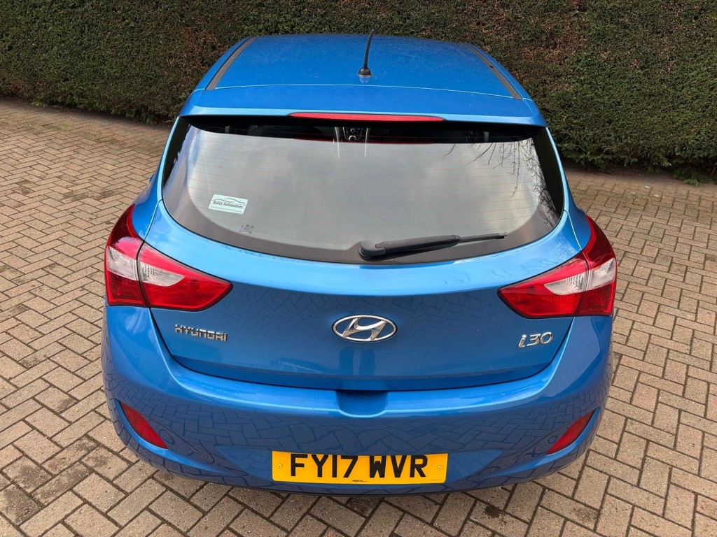HYUNDAI I30