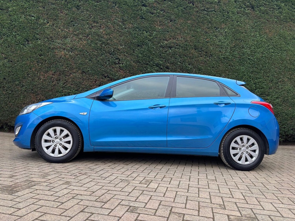 HYUNDAI I30