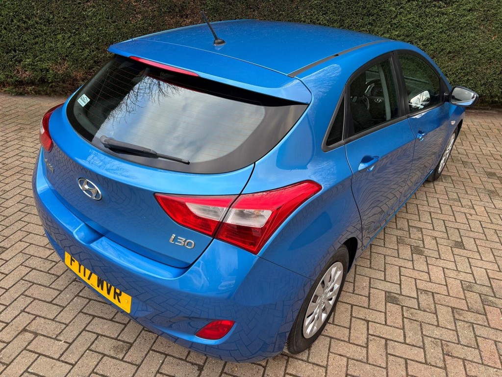 HYUNDAI I30