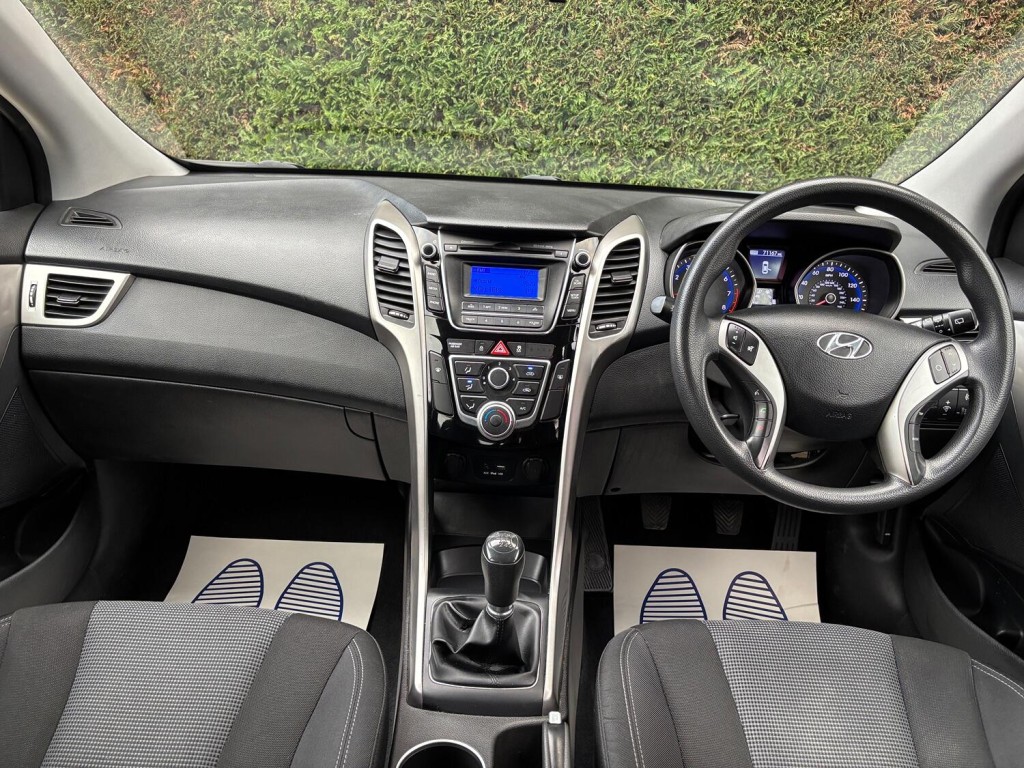 View HYUNDAI I30 1.4 Blue Drive S