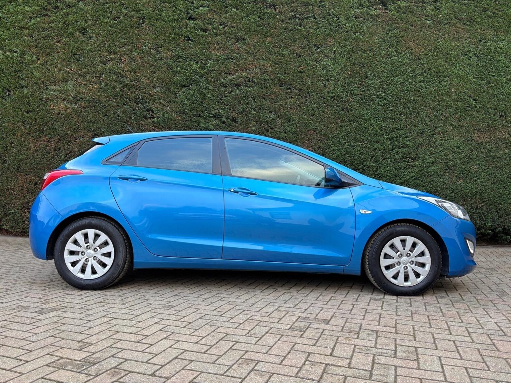 HYUNDAI I30