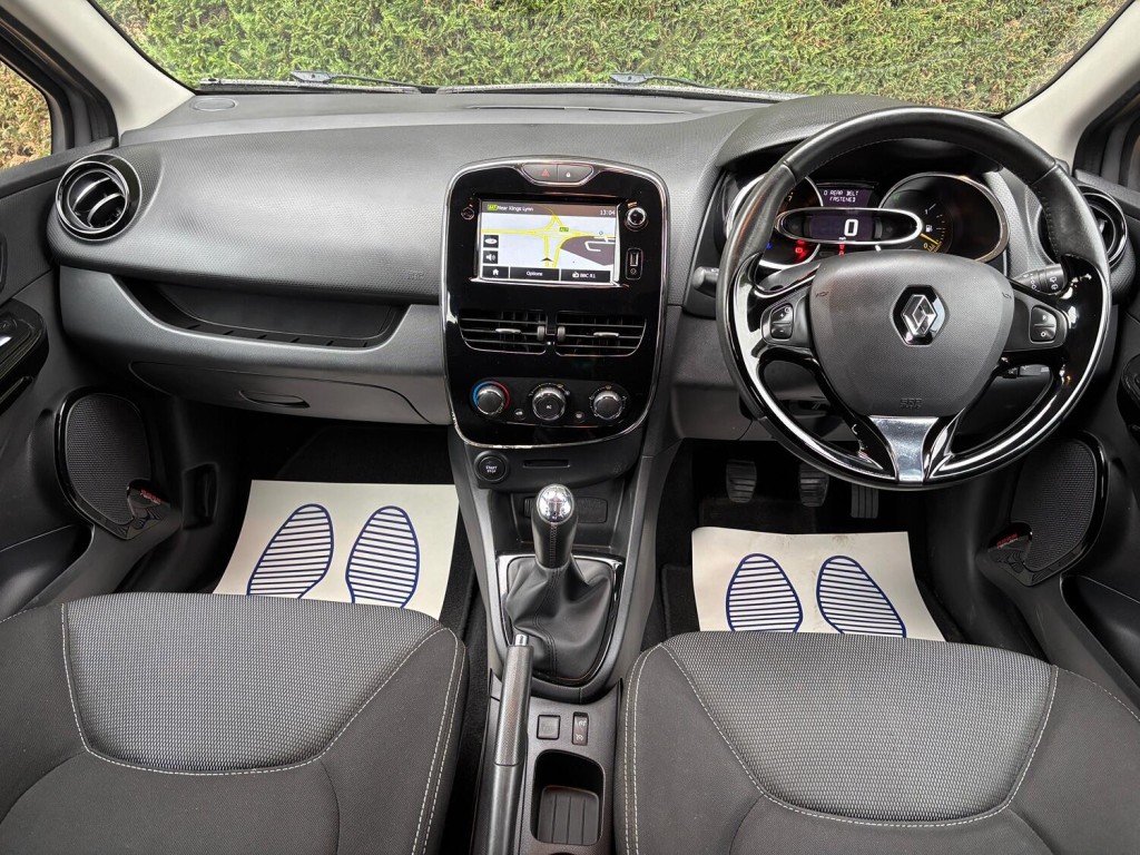 View RENAULT CLIO 0.9 Dynamique MediaNav TCe 90 Stop & Start