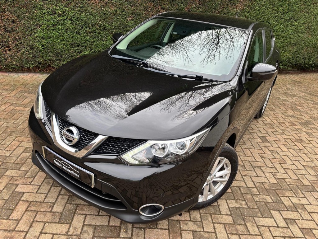 View NISSAN QASHQAI 1.5 dCi Acenta