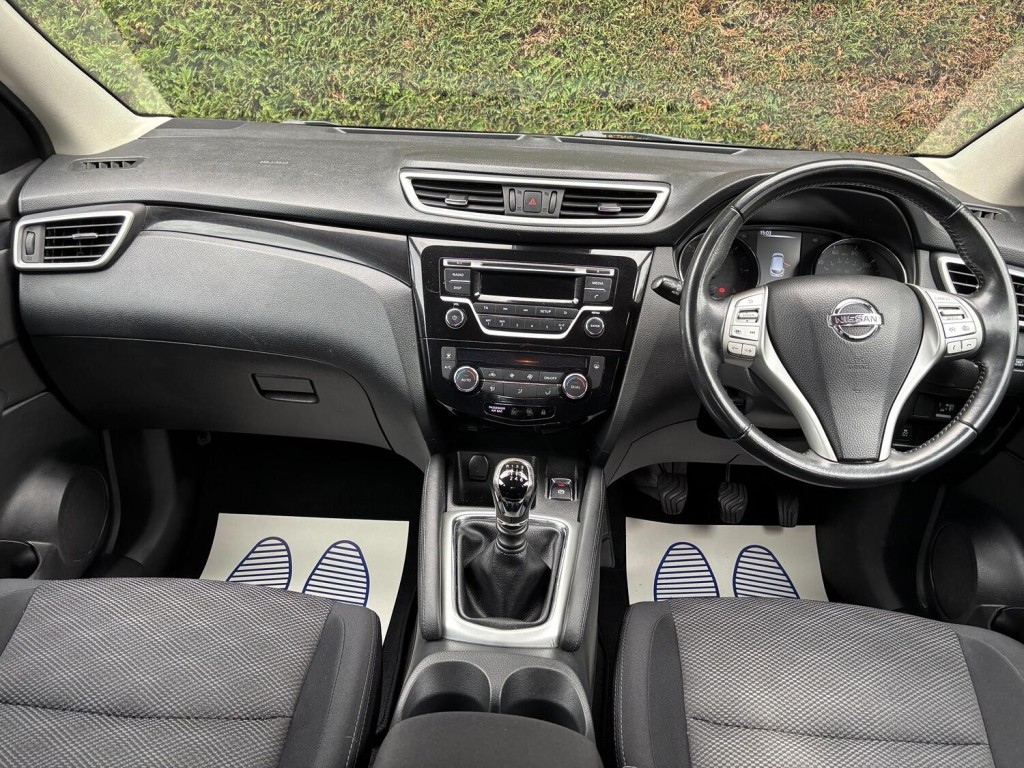 View NISSAN QASHQAI 1.5 dCi Acenta