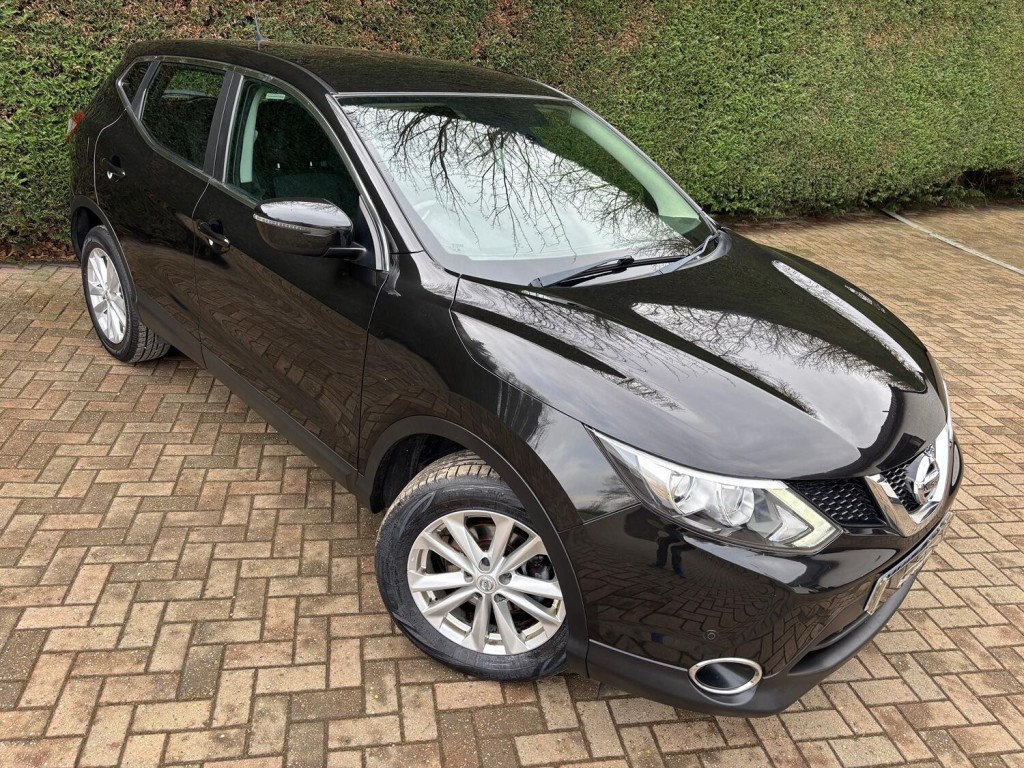 View NISSAN QASHQAI 1.5 dCi Acenta