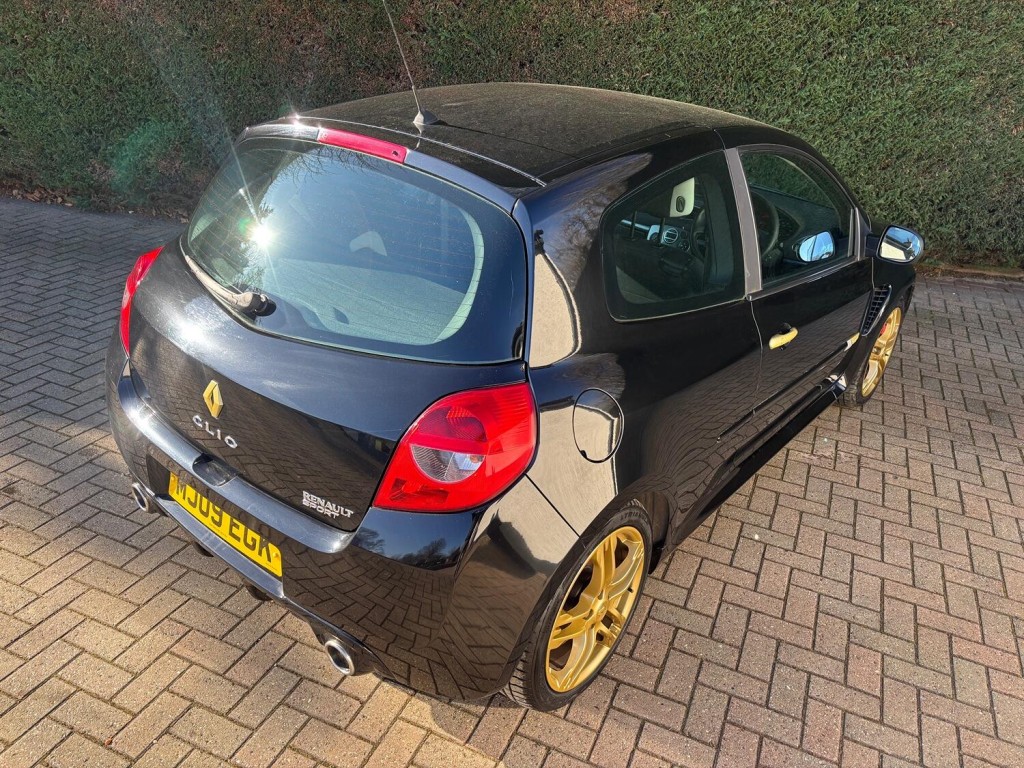 RENAULT CLIO