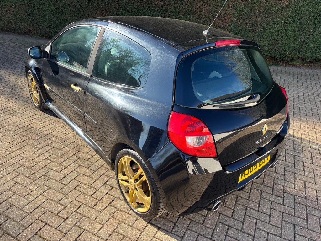 RENAULT CLIO