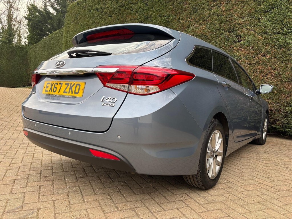 HYUNDAI I40