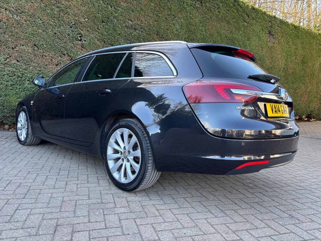VAUXHALL INSIGNIA