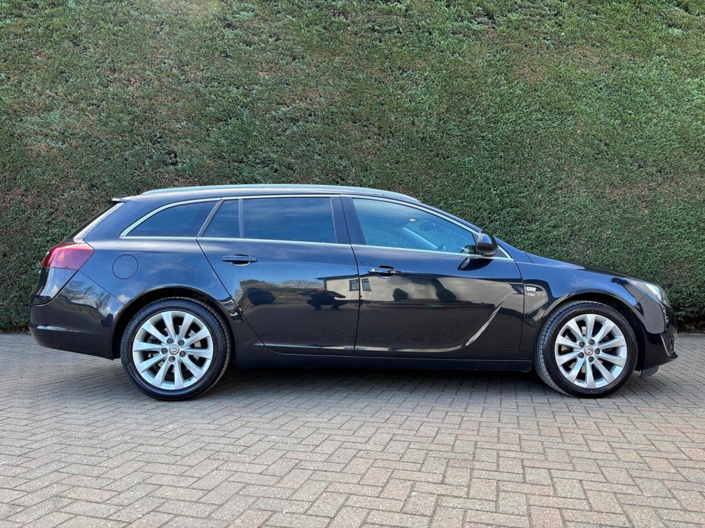 VAUXHALL INSIGNIA