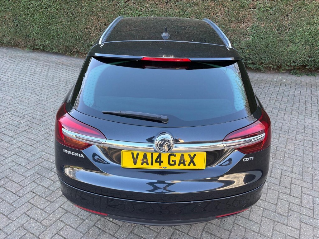 VAUXHALL INSIGNIA