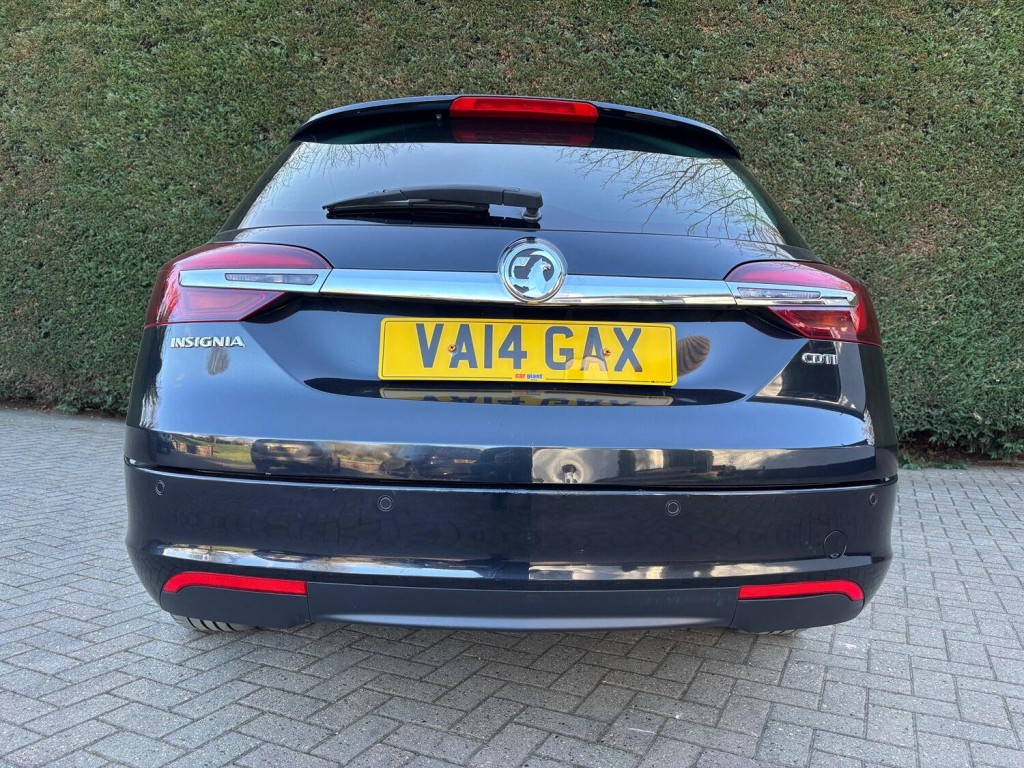 VAUXHALL INSIGNIA