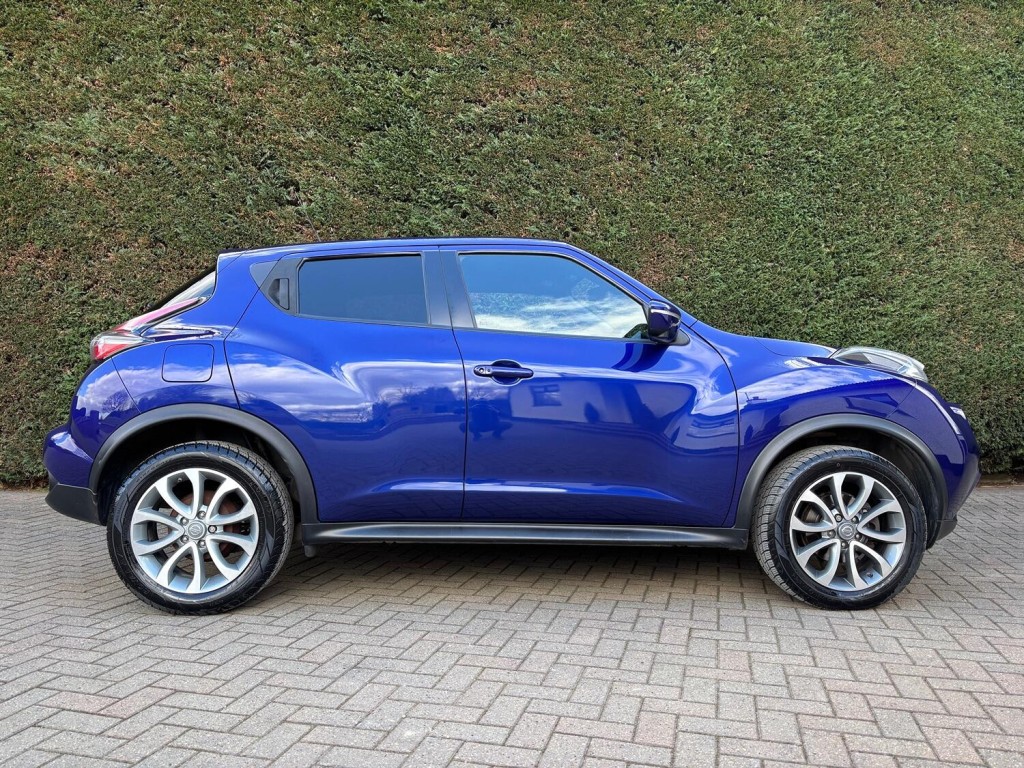 NISSAN JUKE