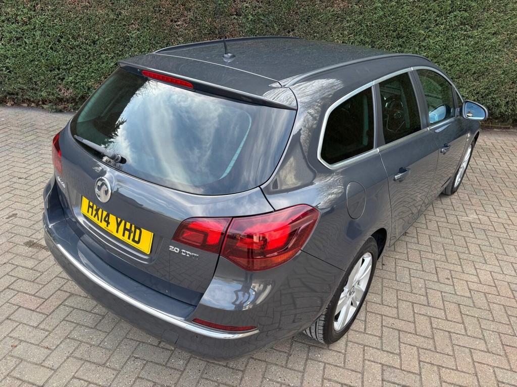 VAUXHALL ASTRA