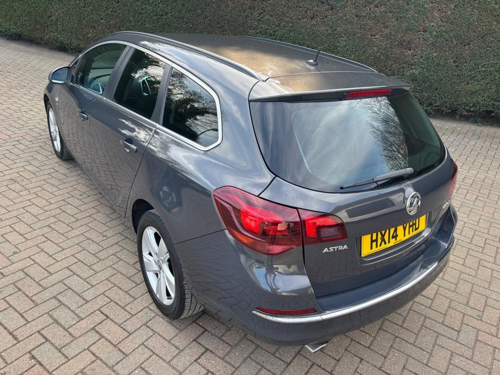 VAUXHALL ASTRA