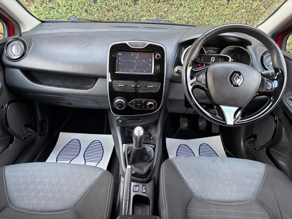 View RENAULT CLIO 0.9 Dynamique S Nav TCe 90