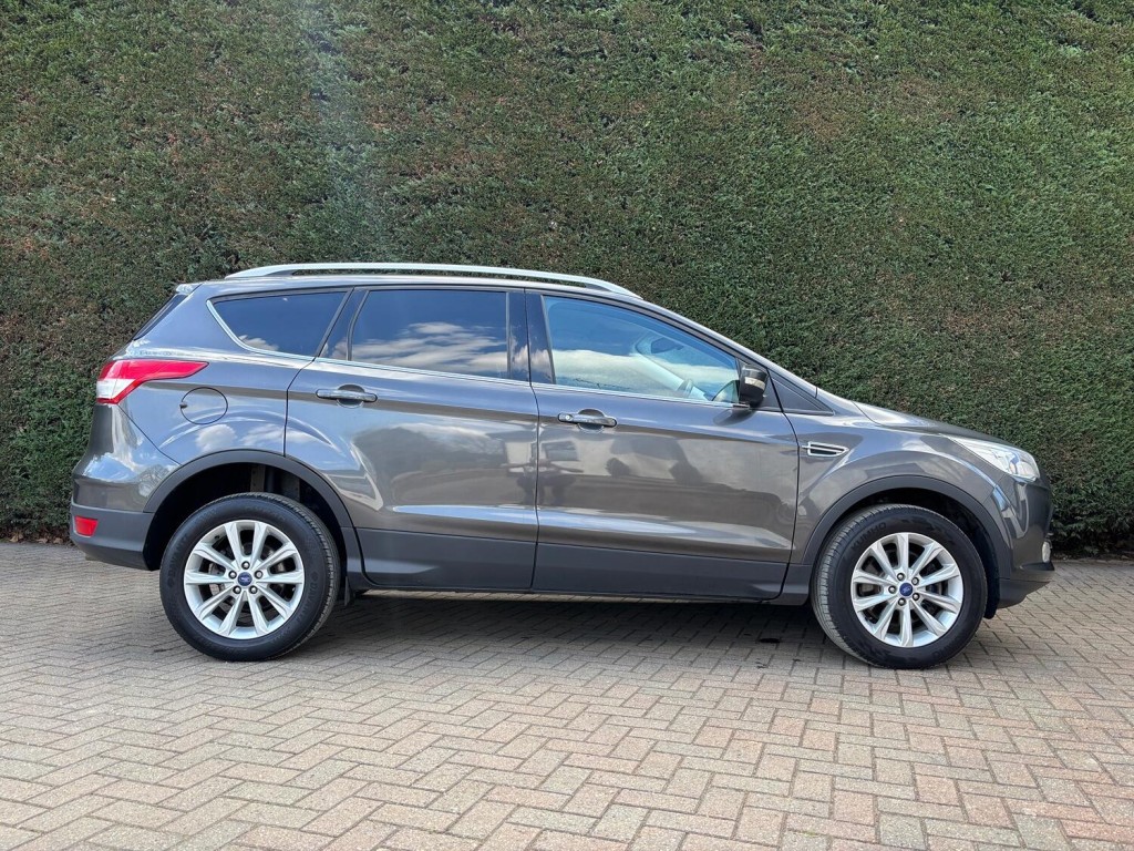 FORD KUGA