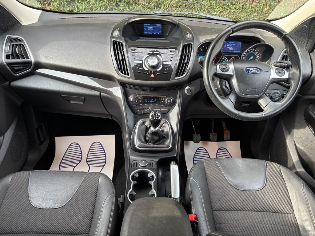 View FORD KUGA 2.0 TDCi Titanium