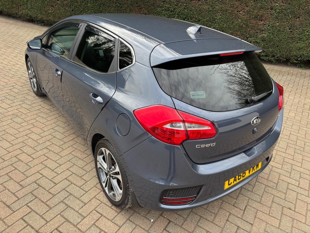 KIA CEED