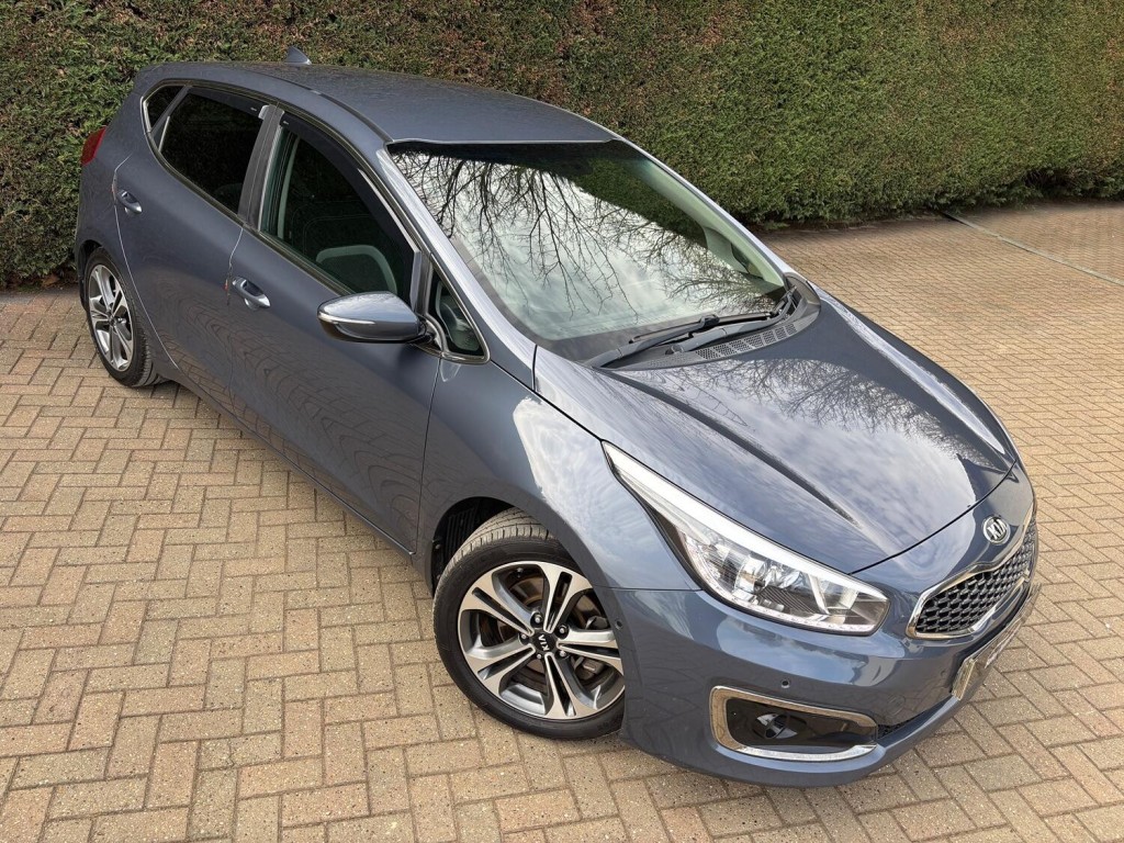 View KIA CEED 1.6 CRDi 3