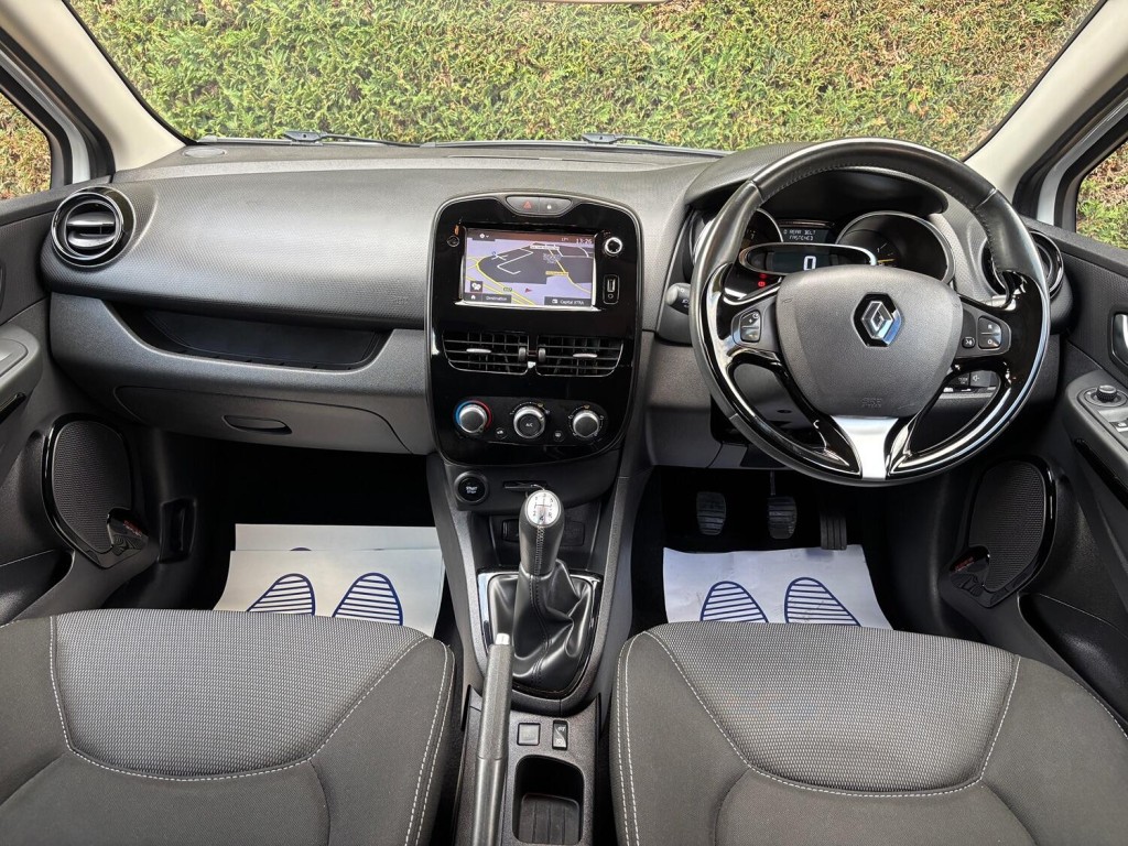 View RENAULT CLIO 0.9 Dynamique Nav TCe 90