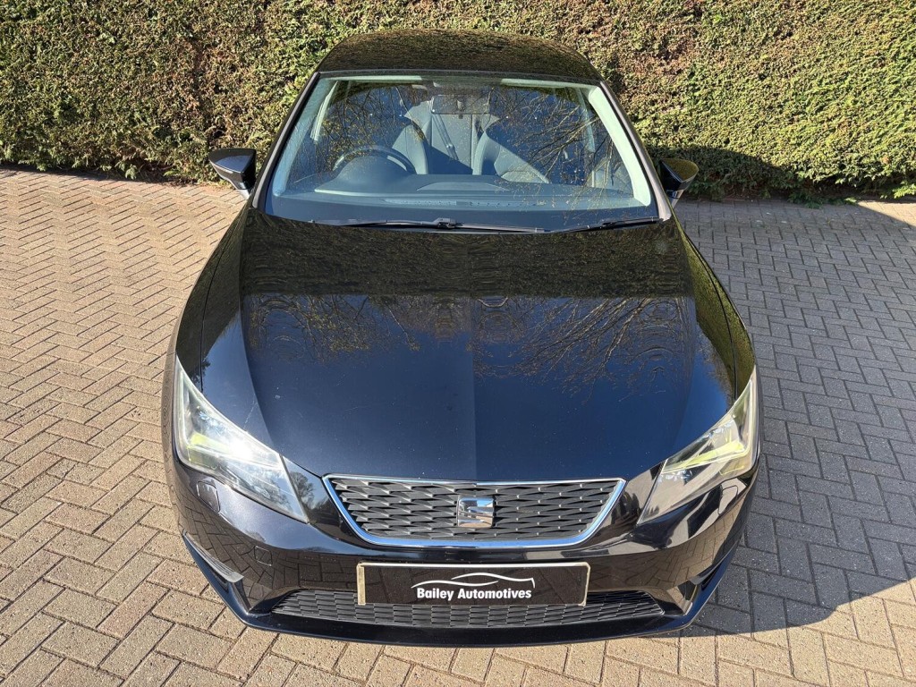 SEAT LEON