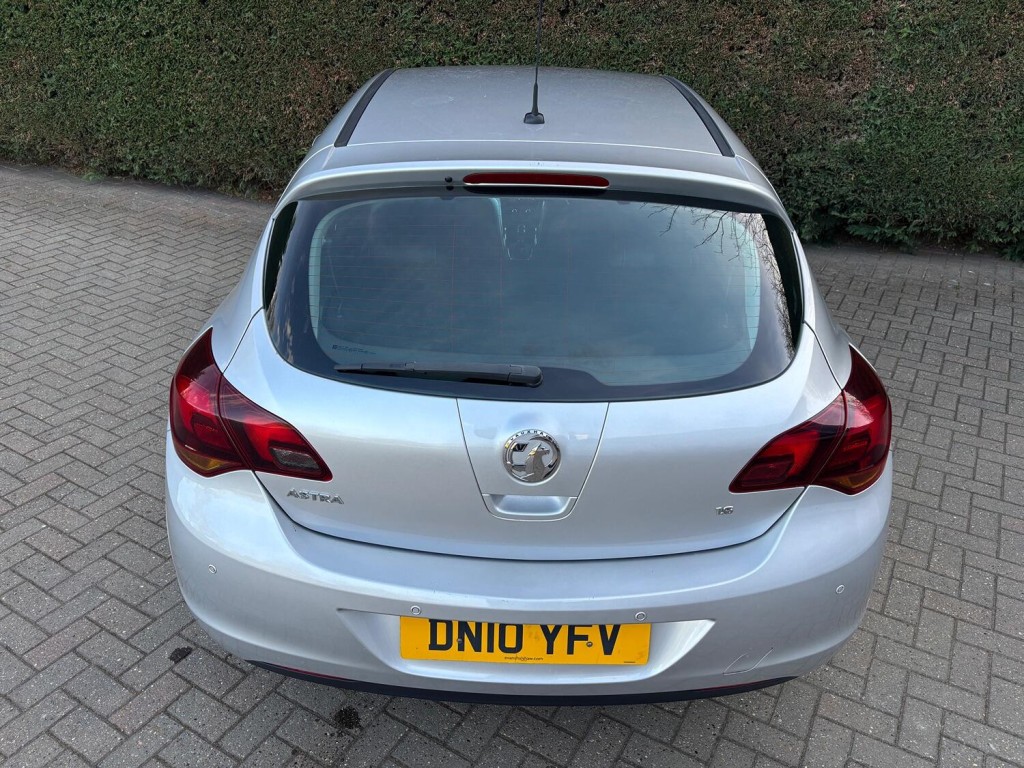 VAUXHALL ASTRA