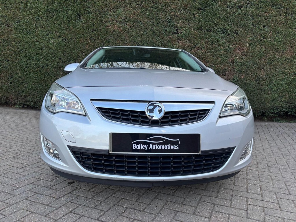VAUXHALL ASTRA