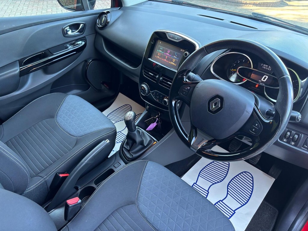 RENAULT CLIO