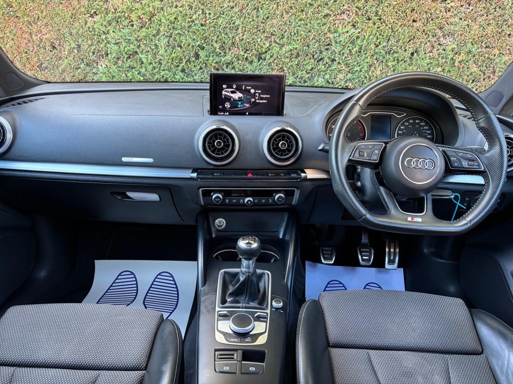 View AUDI A3 1.5 TFSI CoD S line