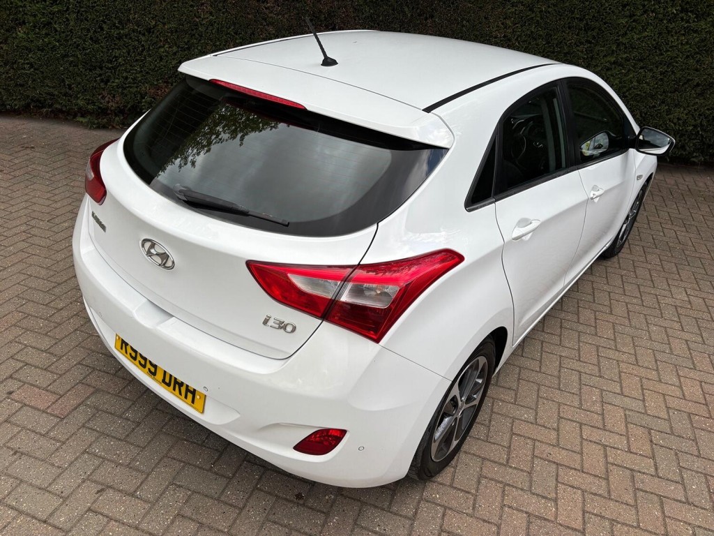 HYUNDAI I30