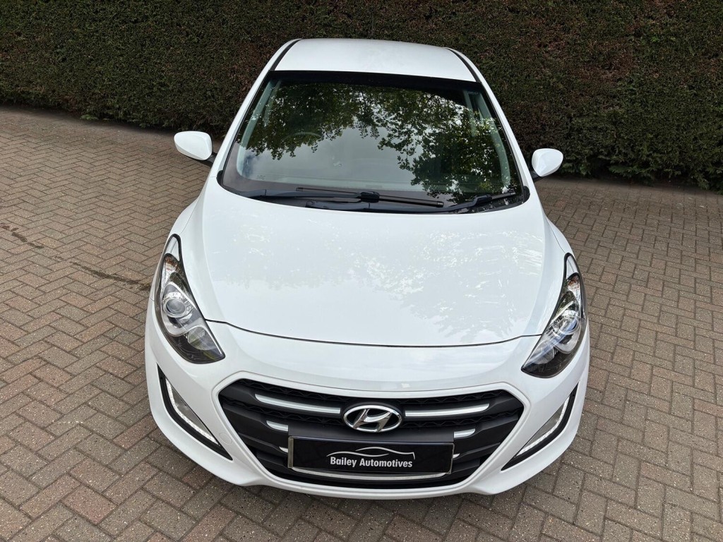 HYUNDAI I30