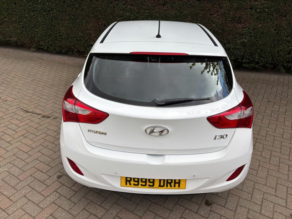 HYUNDAI I30