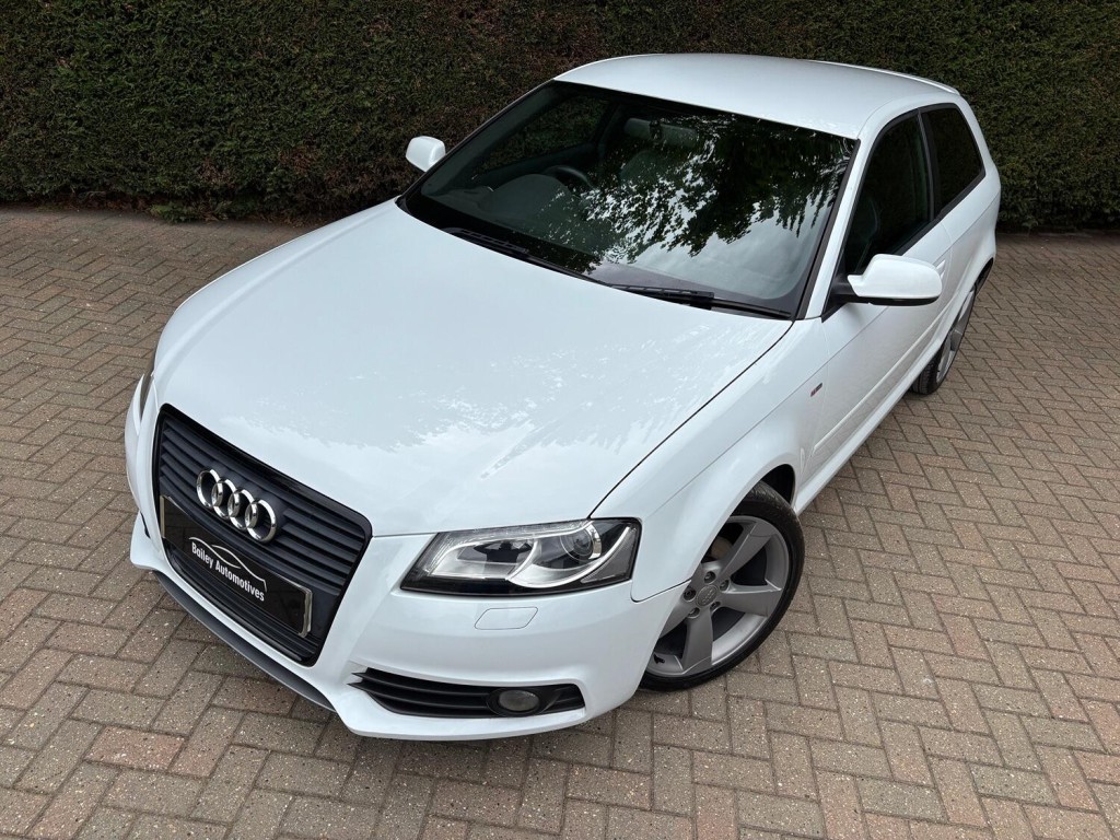 View AUDI A3 2.0 TDI Black Edition